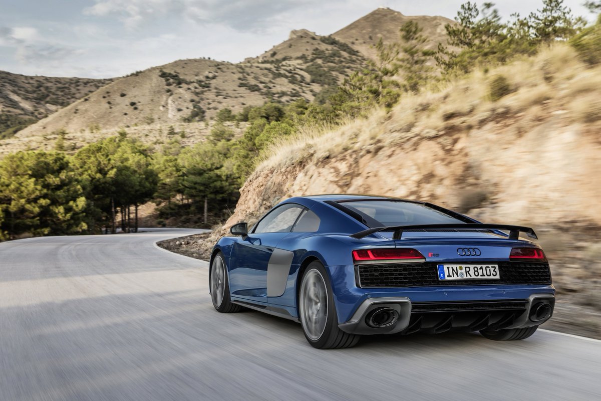 AudiOfficial's tweet photo. Gone hunting.
#AudiR8 #APleasureToFollow https://t.co/o8YdyyNXJk