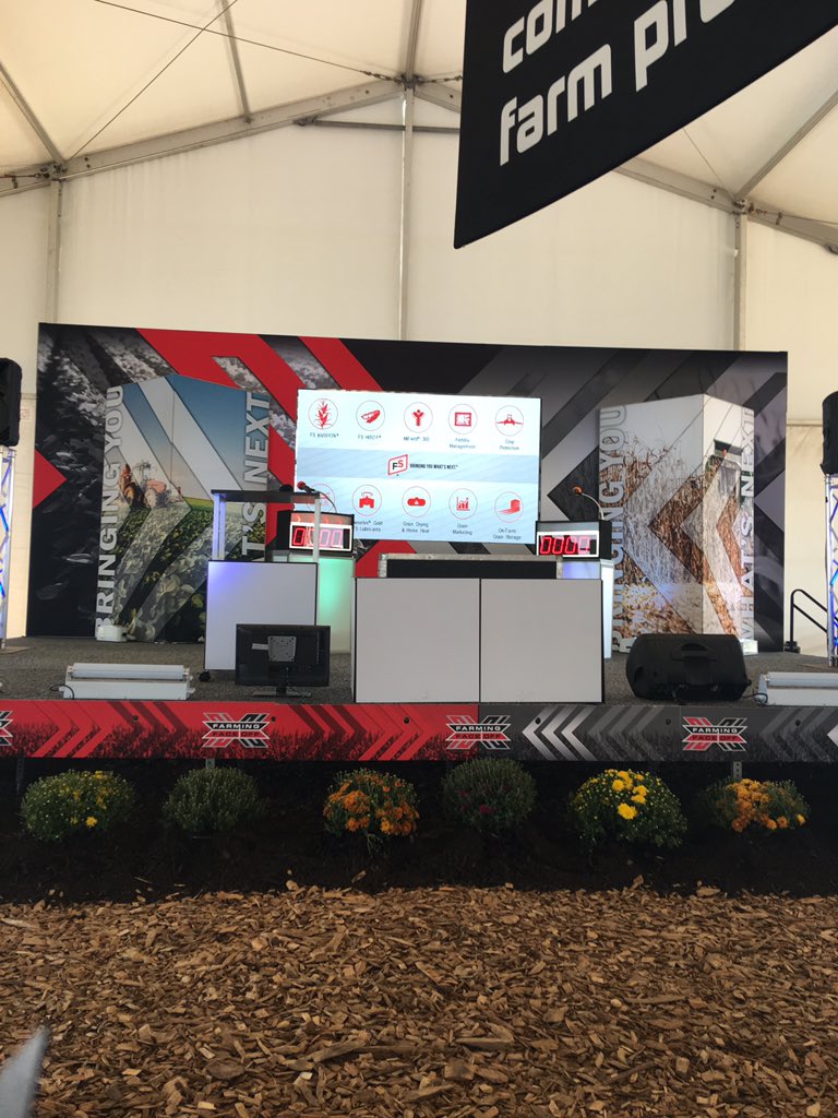 FitzRece's tweet photo. Fun time at Farm progress #FPS19 #fssystem673 @FSServices https://t.co/ESJItAu0zA
