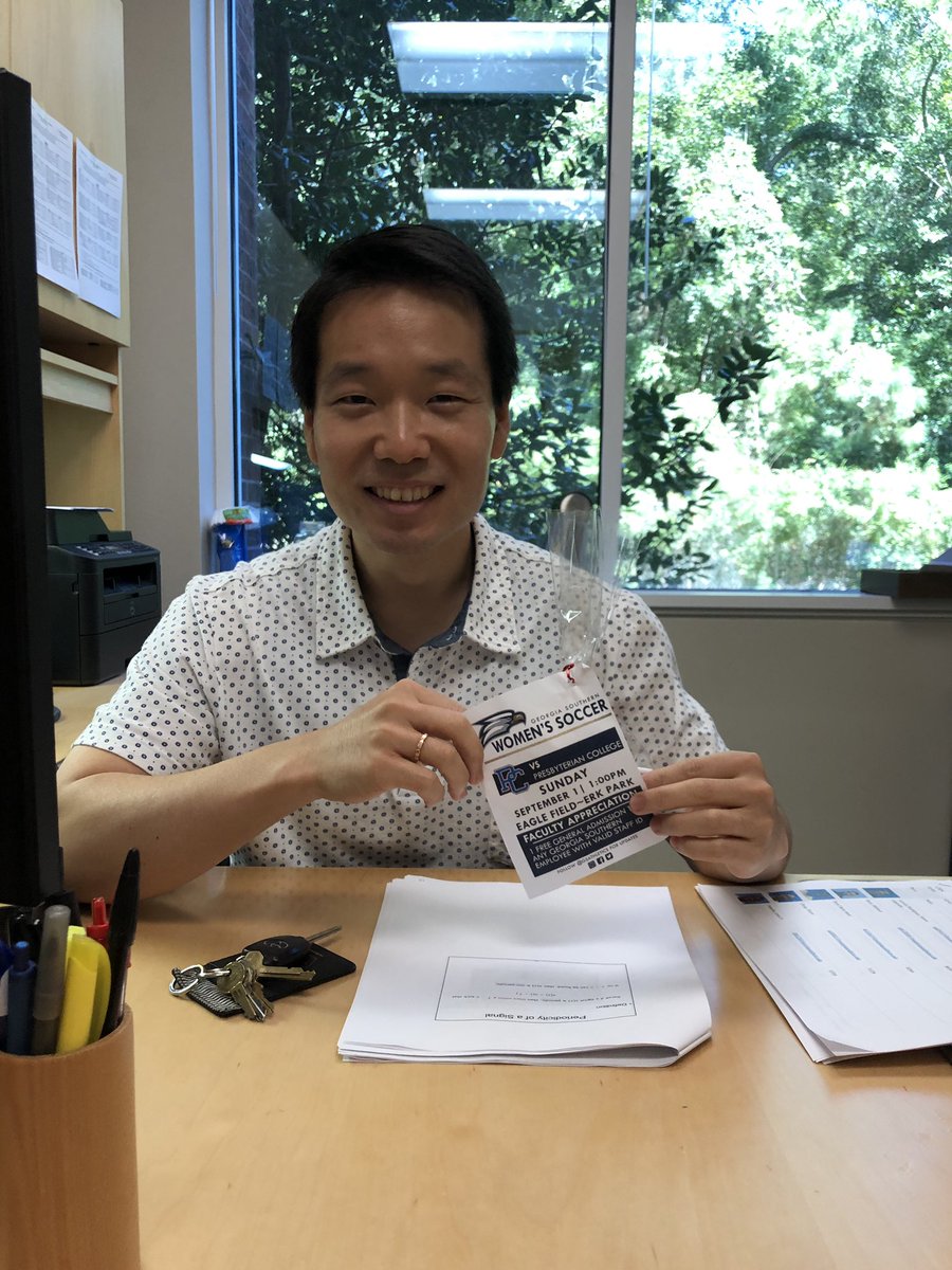 Huge thanks to the <a href="/GSAthletics_WSO/">Georgia Southern Women's Soccer</a> for the goodies to share with our favorite faculty!! Special thanks to Dr. Kim of the EE department for his time and commitment to his students!  And Good luck this Sunday girls!! #GATA #WingsUp