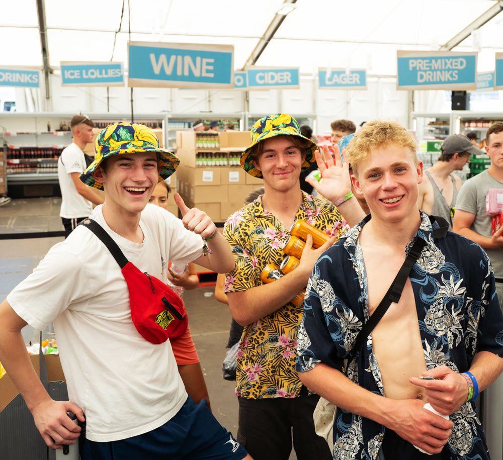 OfficialRandL's tweet photo. Did you visit the Co-op festival shop at #RandL19? Tell us what you thought for a chance to win £150 &amp; make it even better for 2020.
❤️️ https://t.co/TF2SpzQ0CL 
💛 https://t.co/ucxhQmPVEz https://t.co/6AaGxjr4OG
