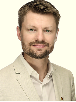We are excited to welcome Cornie Thiessen to #ADAMA. With more than 15 years of experience working in the #ag industry, we are excited to apply his great leadership, inspiration, operational experience and passion for customer care to the #ADAMA team.