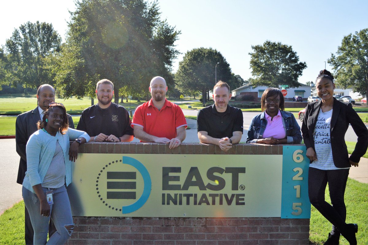 alicia_humbard's tweet photo. Had a great time with our last Phase I group of @EASTinitiative facilitators! Their students are going to #inspirechange this year in EAST! https://t.co/R9XRHNdyCk