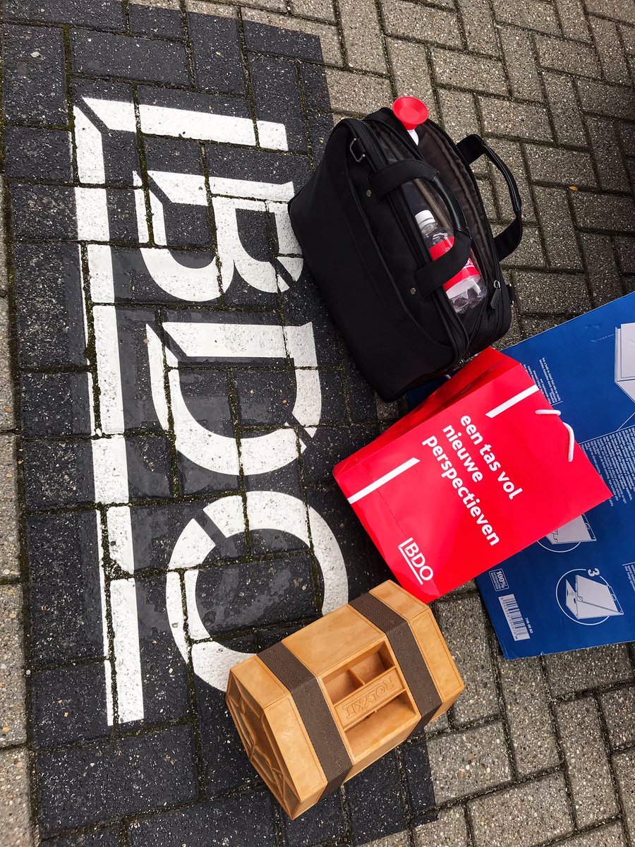 floornobels's tweet photo. De Referral Rolodex en ik zijn klaar voor de #referral activatie workshops ๐ซ @werkenbijbdo Vieren we meteen de eerste hires en mooie leads die we al in de pijplijn hebben #ditisbdo. https://t.co/FmyC7qcrHC