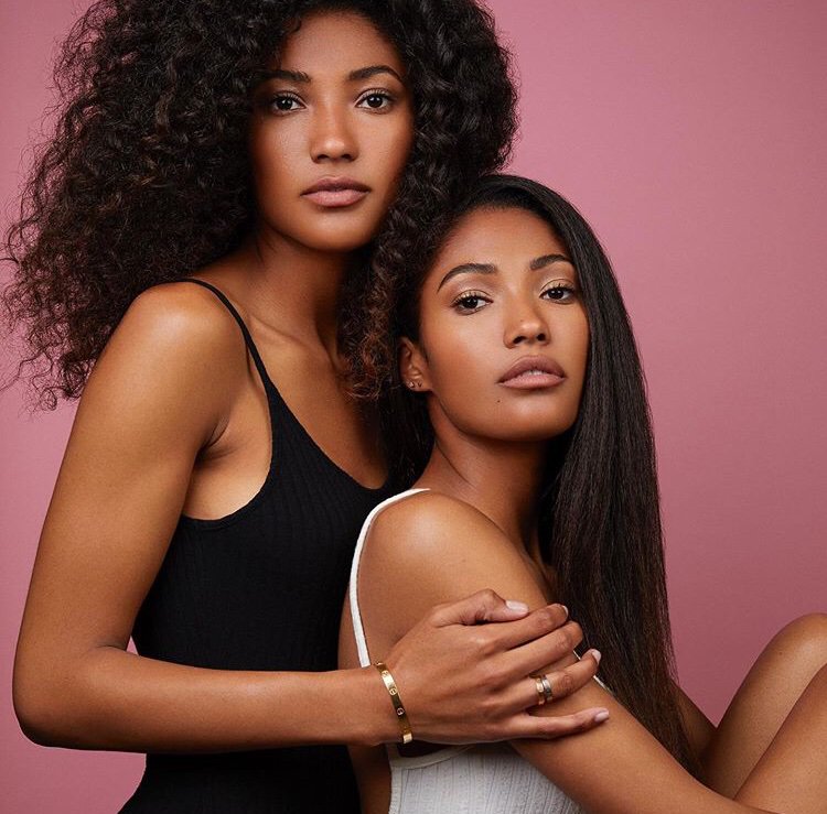 amiyahmadison's tweet photo. New shots of us ❤️ #twins #models #identicaltwins #lamodels https://t.co/SYgUEa2jtZ