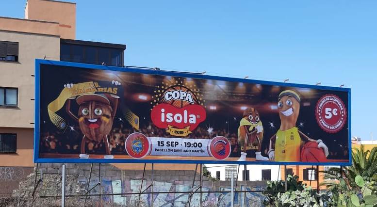Dar2Media's tweet photo. Campaña exterior para @isolafrutosecos anunciando la #CopaIsola de #baloncesto entre el @CB1939Canarias y el @BFuenlabrada. 🏀

📅 15 de septiembre 
⏲️ 19:00 H
📌 Pabellón Santiago Martín
🎫 Entrada benéfica (5€) a favor de @AFATENERIFE  y Fundación CB Canarias. https://t.co/ipBZssgvLs