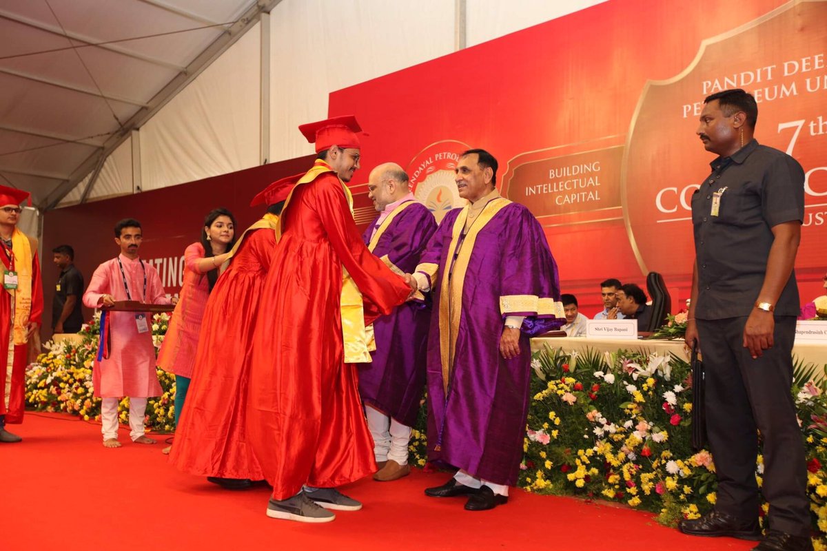 vijayrupanibjp's tweet photo. Convocation is not the conclusion of education but a ceremonial beginning of its application. I am confident that students awarded degree today at Pandit Deendayal Upadhyay Petroleum University convocation will work with utmost social responsiveness &amp; national consciousness. https://t.co/tH1Z4vB2B3