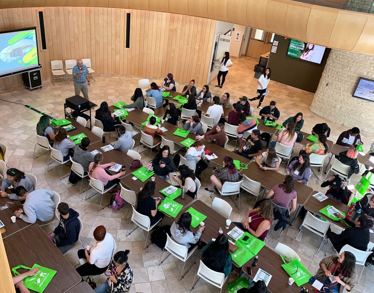 usask's tweet photo. Welcome to #USask: The Aboriginal Students' Centre is welcoming new Métis, First Nations and Inuit students to campus throughout August 29 and 30 #USaskOrientation https://t.co/yN5QhufTfN https://t.co/WrfigsfkDI