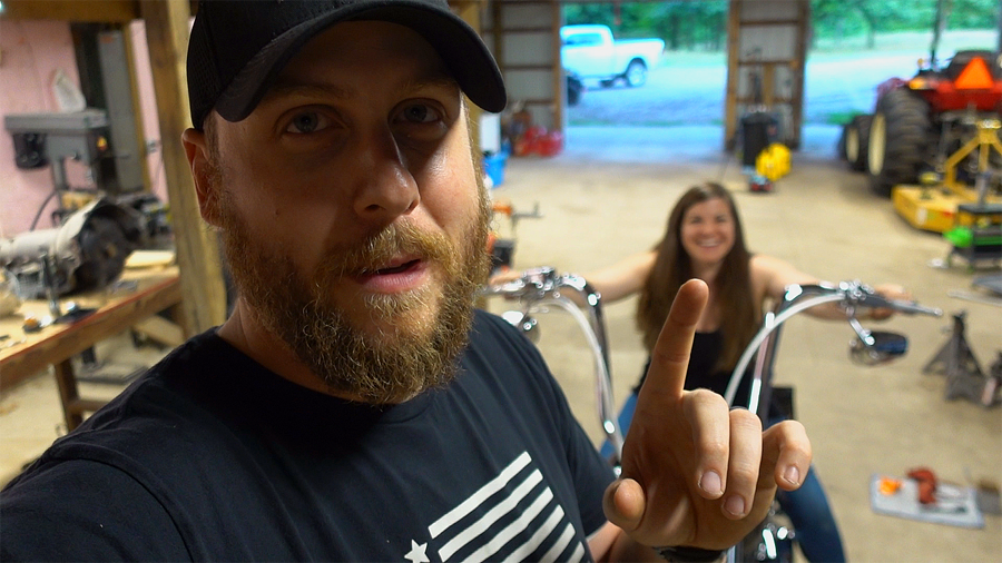 New Vlog, "Oh Boy"

youtube.com/watch?v=2JHf-s…