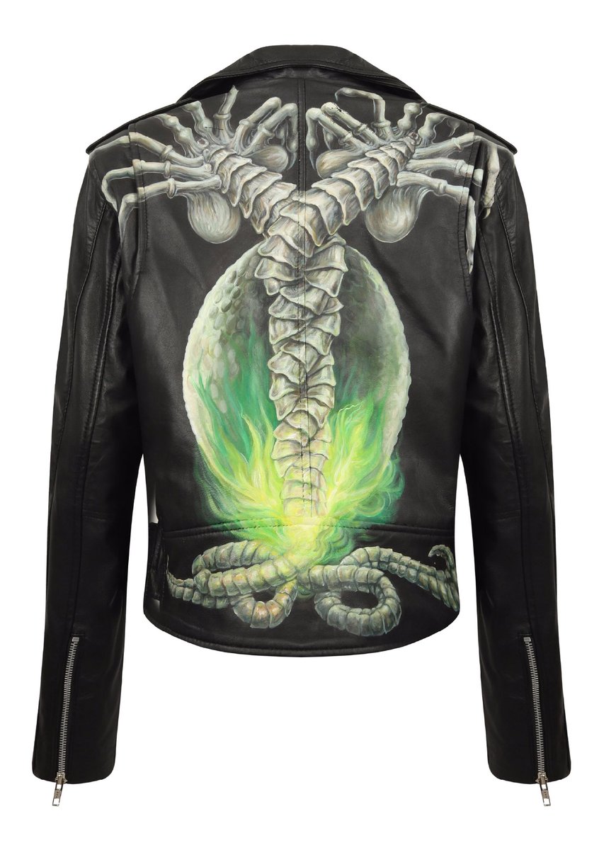 PRShotsonline's tweet photo. Face hugger custom leather jacket from Go Gairy
https://t.co/mYtwAdELDE
Ref number: 1081425
#customjacket #leatherjacket #customleatherjacket #customfashion #fashionlook #handpainted #handpaintedjacket #fblogger #fashionblogger #fashionlook #prshots #styleblogger #styleblog https://t.co/j4qV8IYEh9