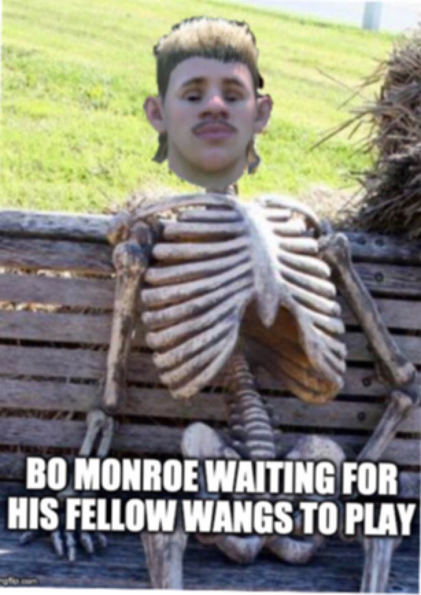 ElitestWang's tweet photo. It’s been awhile since the Wangs have stepped onto the pitch. Longest dry spell for the club since May. Captain Bo is out here lookin like a skeleton trying to gather the troops without much luck. #DryWangs #DrySpell https://t.co/DdGjCk8Iwt