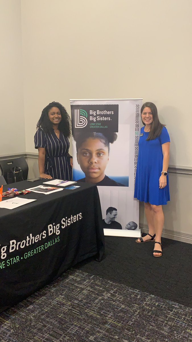 BBBSGREATERDAL's tweet photo. Adrian and Anna working hard at the UTD intern fair #bbbsgreaterdallas https://t.co/DSCrc1IZgc