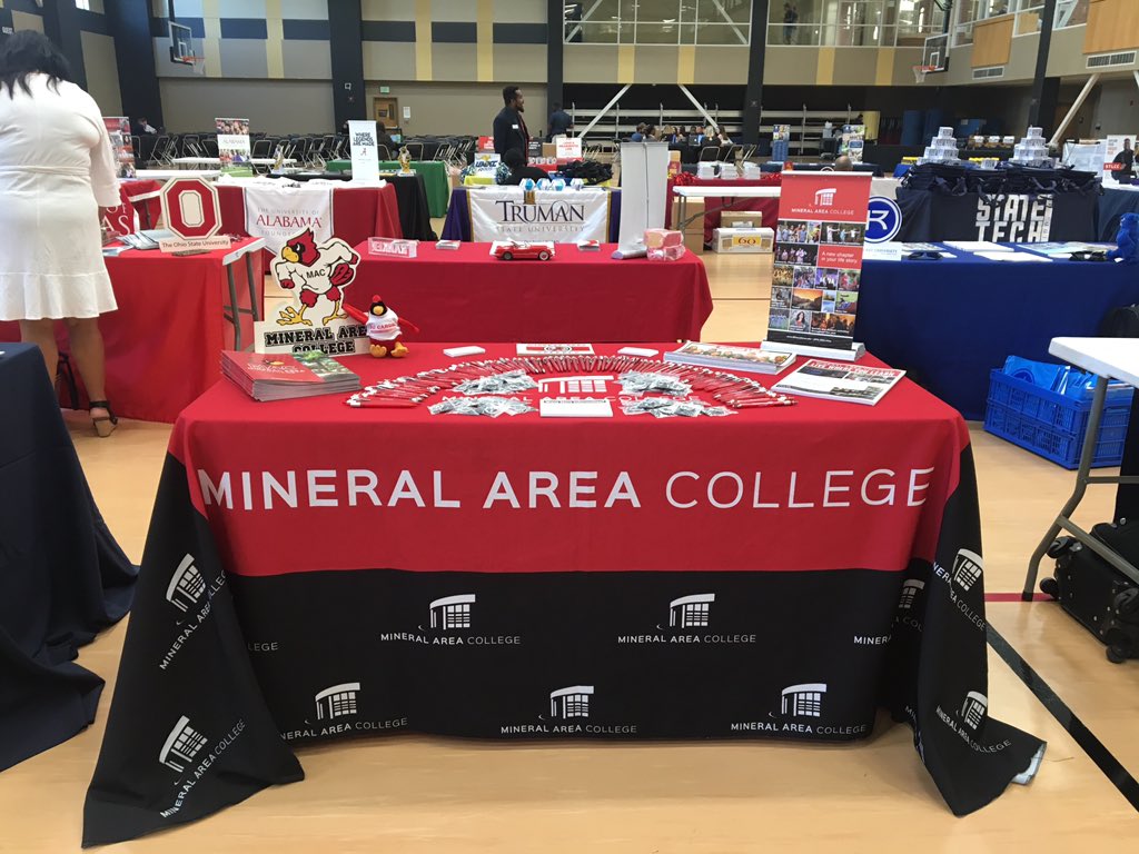 MineralAreaCC's tweet photo. Time for the college fair!! https://t.co/P1es4rEbZP