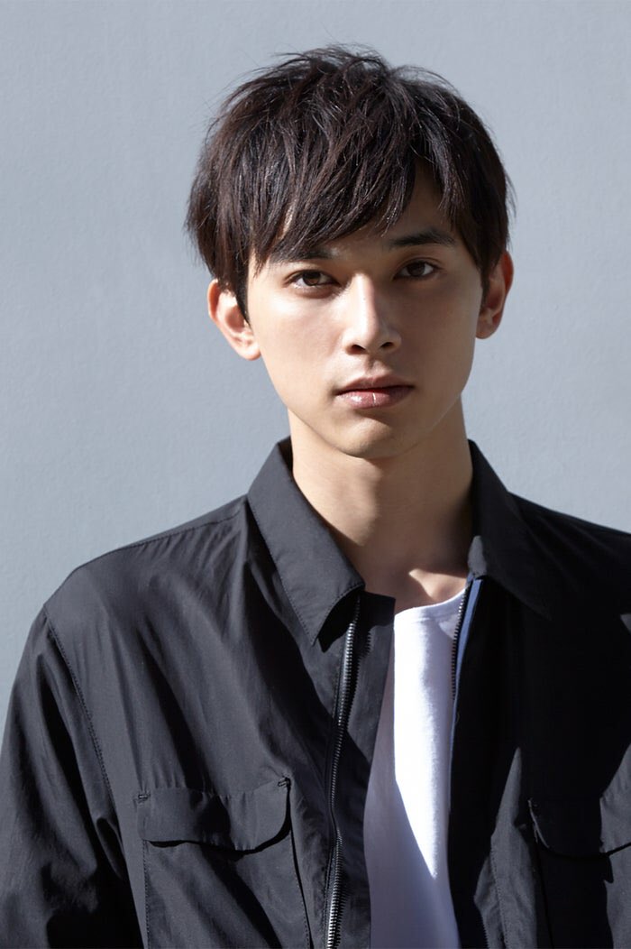 吉沢亮 吉沢亮 for SWITCH MAGAZINE Vol.43 JUN 2025. 現在、発売中の