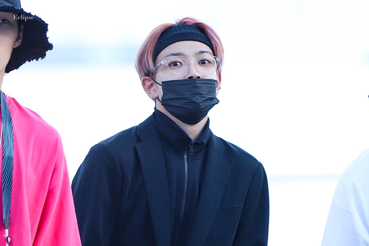 eclipse_1107's tweet image. 190806 ICN

#호주에서도홍중이와

#ATEEZ #HONGJOONG #에이티즈 #홍중 #ATEEZinAUSTRALIA