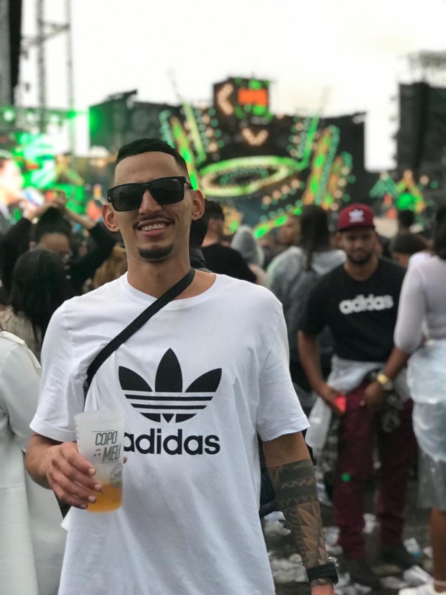 Luan_Fariaas's tweet image. TBT #garotavip