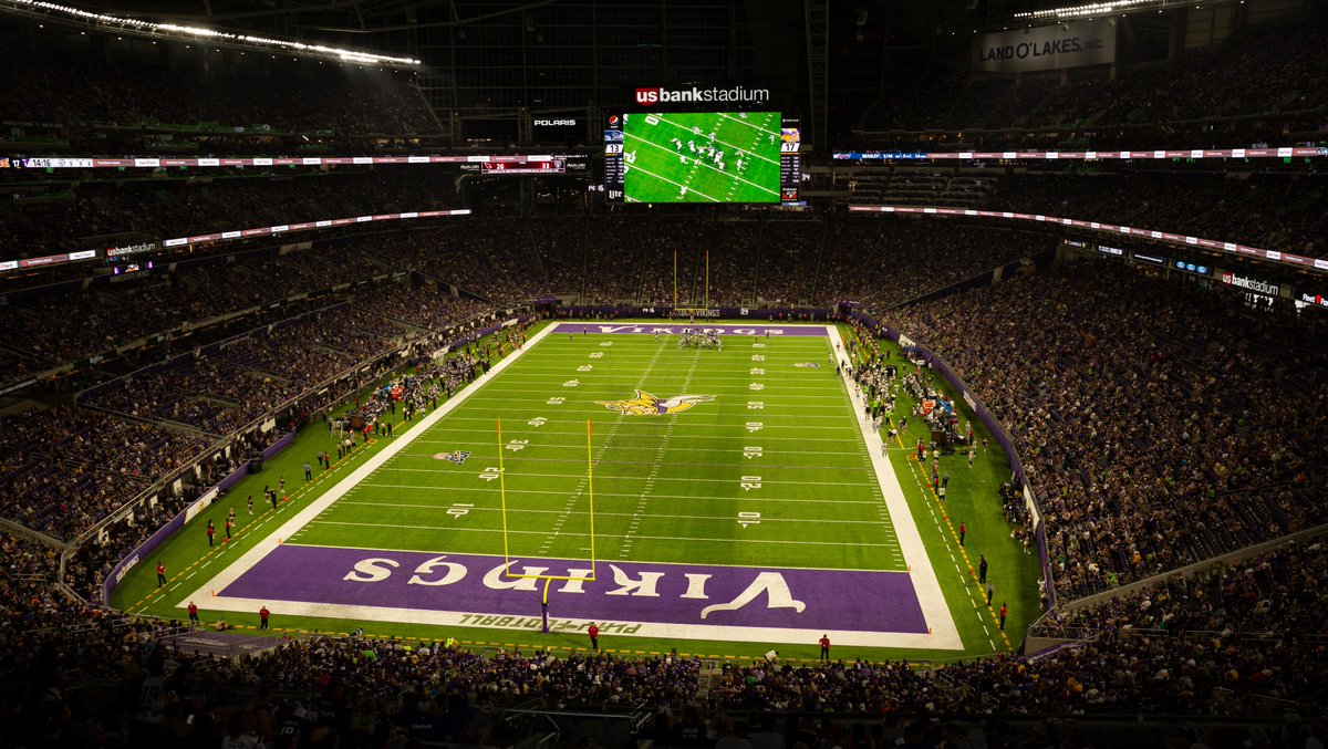 Vikings's tweet photo. .@usbankstadium is ranked as the best venue in the NFL.

📰: https://t.co/AsaVj3FUnZ https://t.co/1rHmZQ8nO0