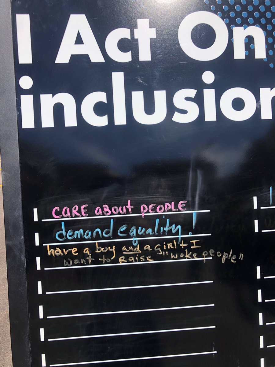 #blindspotbus #CEOaction In Denver with ⁦<a href="/pamjeffords/">Pam Jeffords</a>⁩, facing my blind spots with many bold Denver leaders!