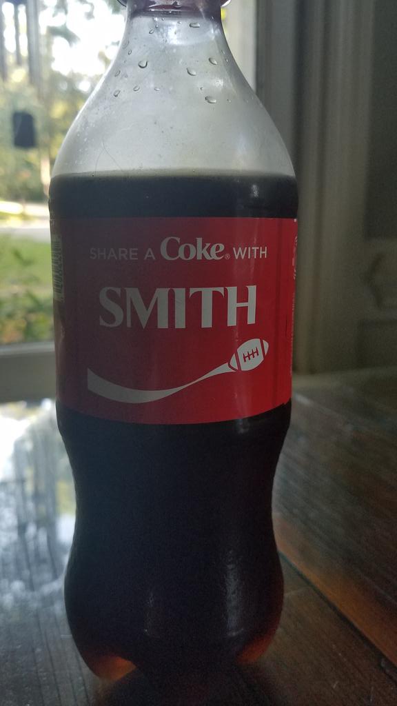 SoccerMomLa's tweet photo. This NEVER happens....a personalized #Coke with my son's name on it. So fun! #HesInTheClub #FirstNameSmith https://t.co/jzBmQUr87P