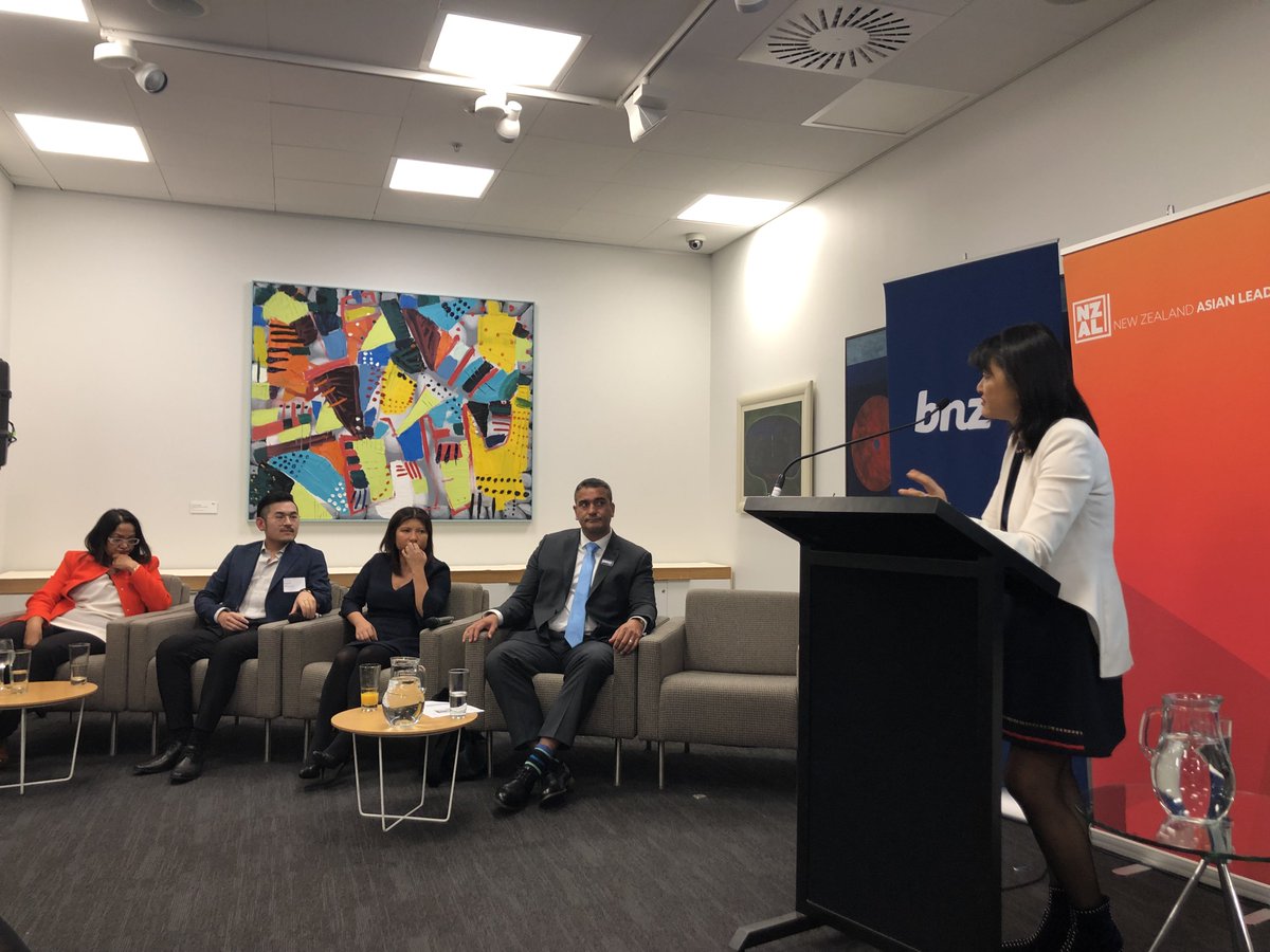 NZAsianLeaders's tweet photo. Last night, @BNZ hosted NZAL members and supporters for an informative session on ‘Growing SMEs and Entrepreneurship in NZ’. Take a look at what our speakers had to say >> https://t.co/9sGPABIn0I https://t.co/P0U2l5UbU6