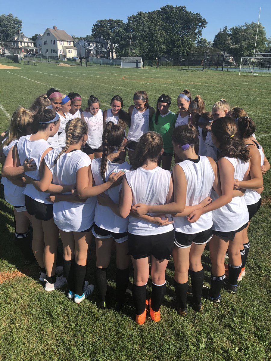 gillule4's tweet photo. Success isn’t always about ‘Greatness’, it’s about consistency. Consistent, hard work gains success. Greatness will come. – Dwayne Johnson #LetsBeSuccessful Pre season scrimmages , that's a wrap for the lady Pirates ⚽️ Let the season begin!!! https://t.co/rkDwy4TcrV