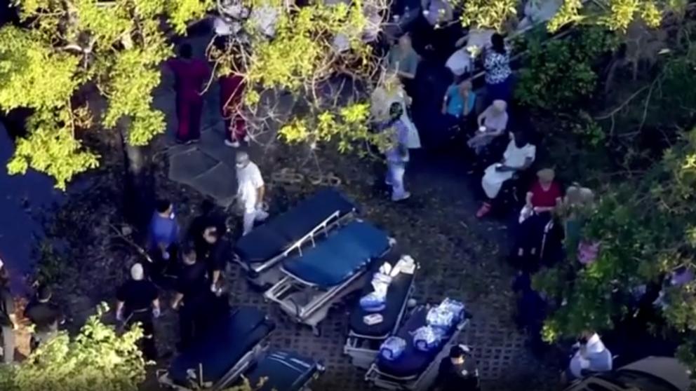 Notidescubierto's tweet photo. Detienen a cuatro personas #por muerte de 12 adultos mayores en EE.UU. 🕵️‍♀️🕵️‍♂️
.
.
https://t.co/JSa8l4GSyi
.
#Fallecimiento #Sucesos #Asesinato #Victimas #AdultosMayores #EEUU https://t.co/ti7KcuoHej