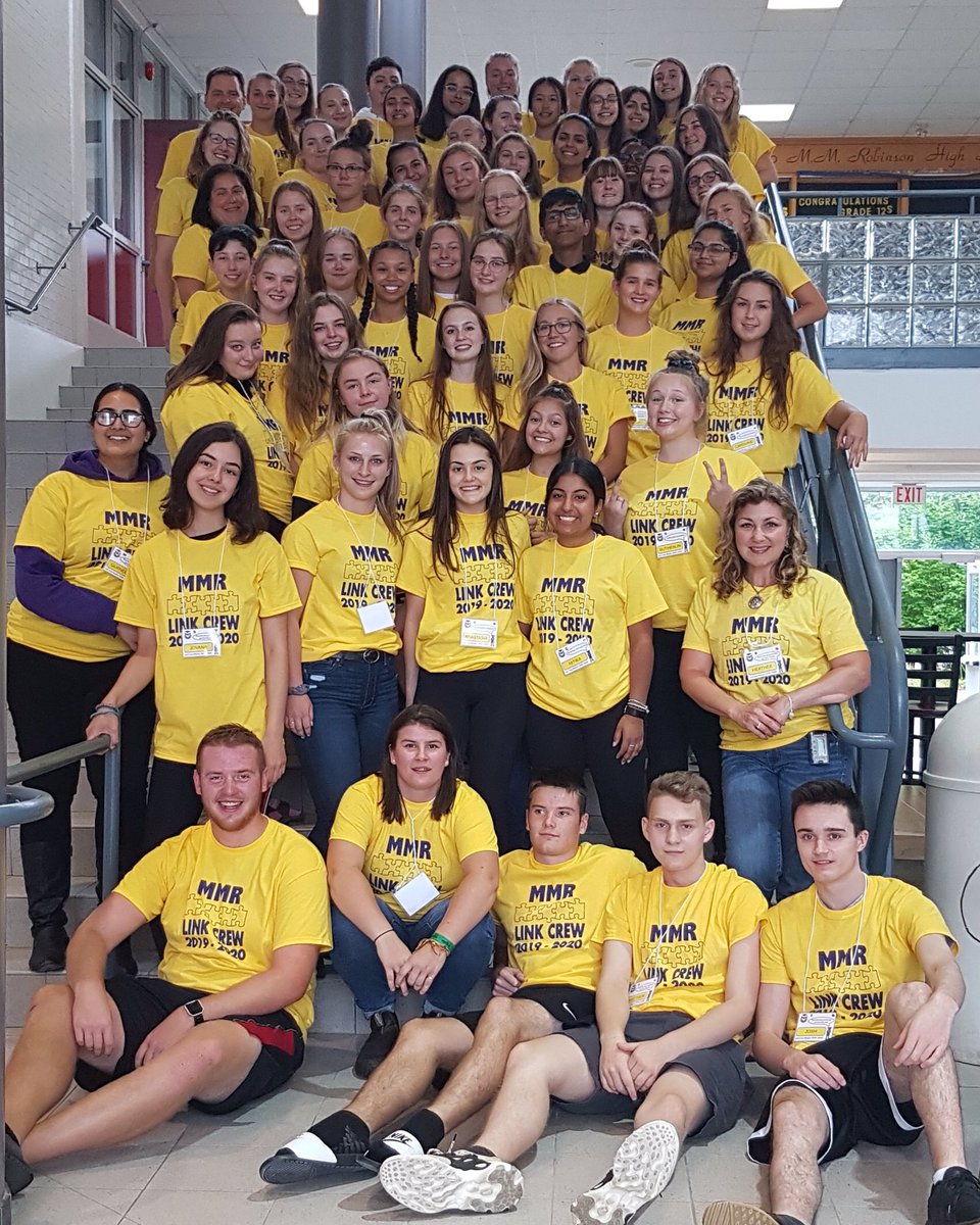 mrtoltonphysics's tweet photo. @MMRobinsonHS we can’t wait to meet our new grade nine students on Tuesday! Grade nine orientation starts at 8:00 am. #linkcrew https://t.co/UnQKt7FewA