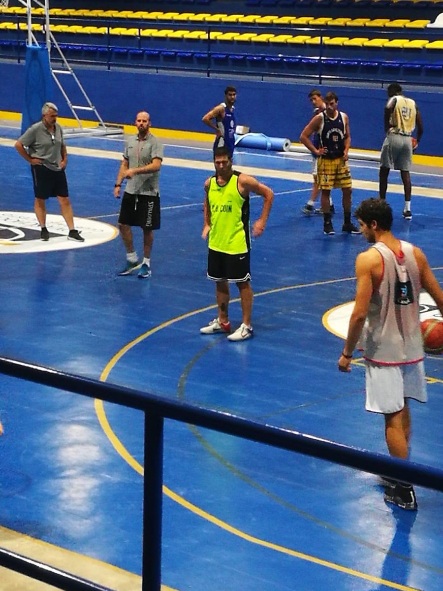 CBNovaschool's tweet photo. #LigaEBA Nuestros chicos finalizan la primera semana de entrenamientos tras el parón veraniego ☀️

Han sido tres días de toma de contacto entre los jugadores tanto veteranos como nuevos fichajes y el staff técnico 👌🏼

¡La semana que viene entrenamientos físicos! 💪🏻

#GoNova https://t.co/QvCKwGpsHc
