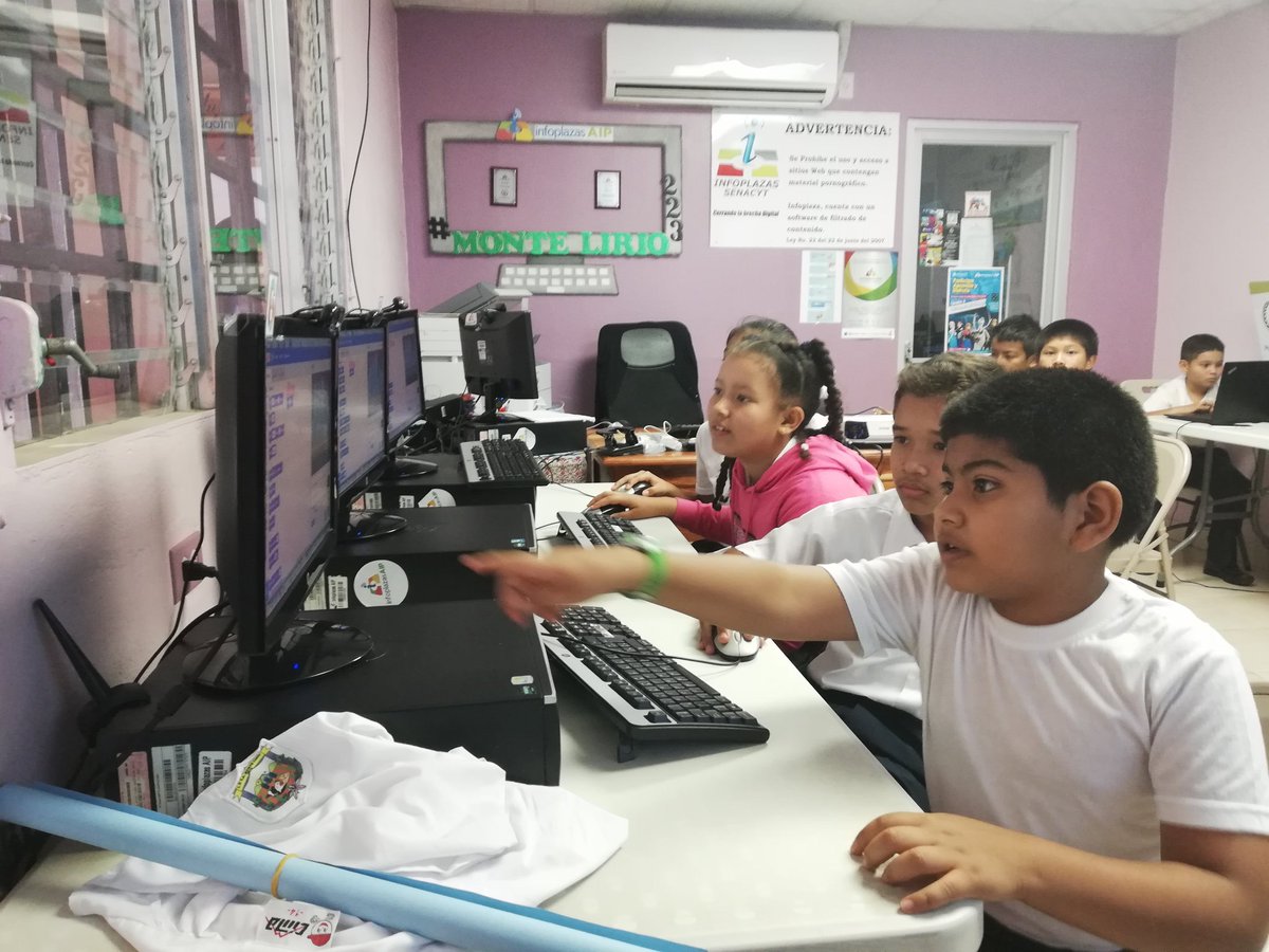 jaecy2412's tweet photo. Taller de Scratch con estudiantes de primaria del I.P.T. de Monte Lirio en @Infoplazass #MonteLirio223 @LuisCisneross @Angiemdg #yosoyinfoplazas #momentosinfoplazas https://t.co/8Exo8D4GNU
