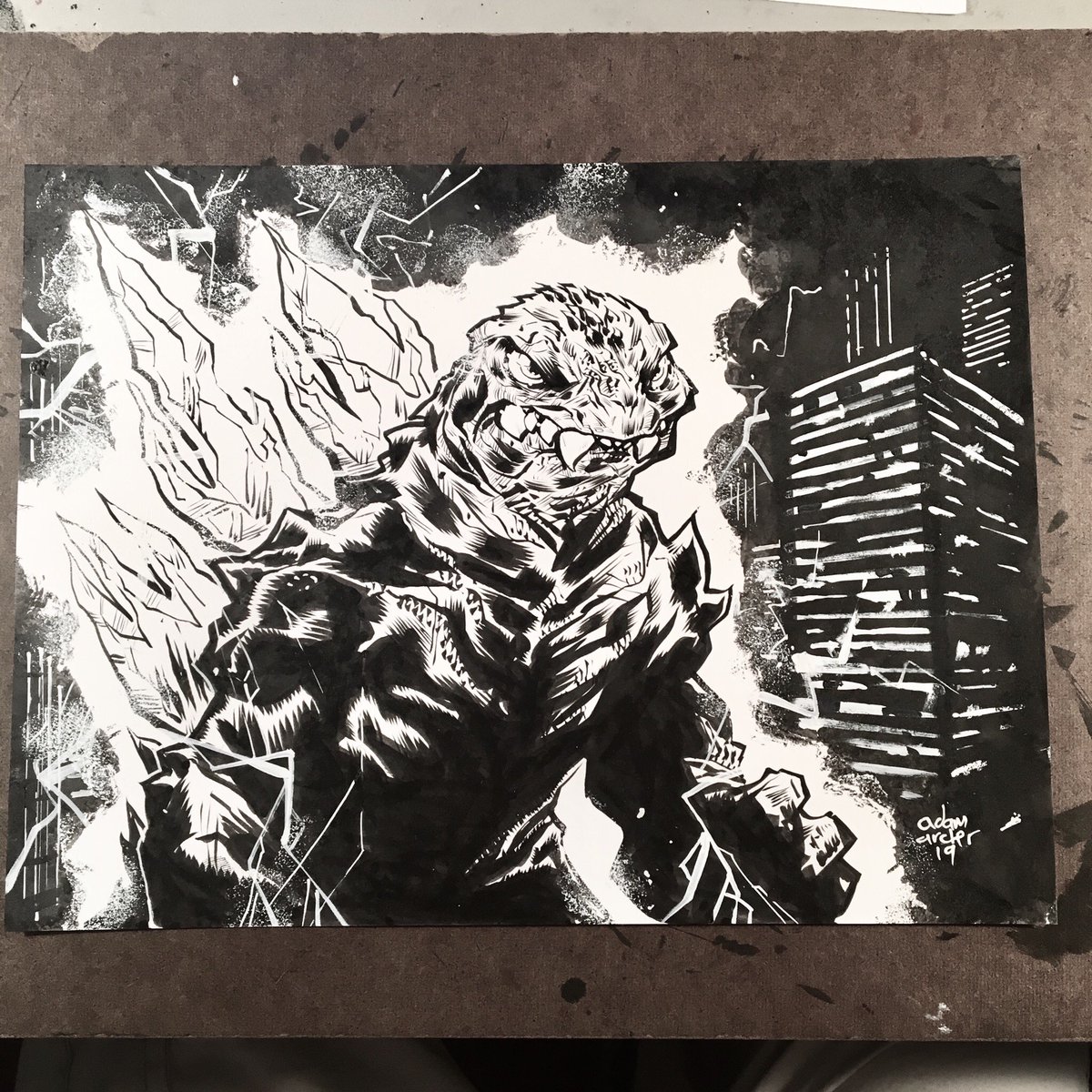 AdamArcherArt's tweet photo. Today's pieces I'm putting on sale to fund the next two novels in my #notgonnadieinthedark series, books 5 and 6, can't wait to show them to you😑🤘Have a good night guys 🦇#drawing  #illustration #ink #inks #inking  #batman #dccomics #joker #thejoker #phoenixmarvel #godzilla https://t.co/fcS1Al1TvX