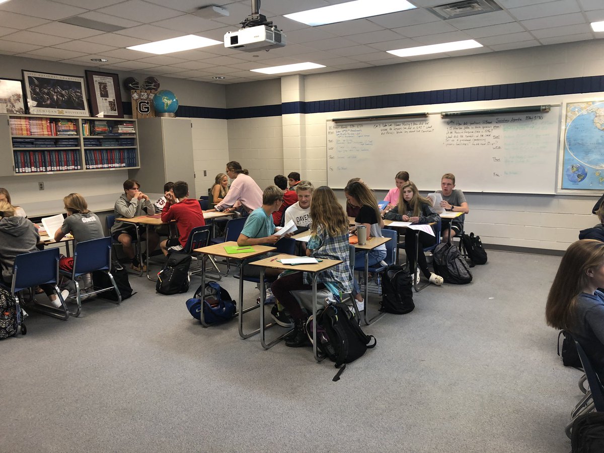 TroyUngrey's tweet photo. Day 2 #harvardcasestudy A great day in the classroom! My #grandvillebulldog students made great strides embracing, participating and learning a ton through this method! Day 3 wrap up coming Tuesday for the first of 4 landmark Supreme Court cases this year! Go #Dawgs! https://t.co/kdV5XUogkS
