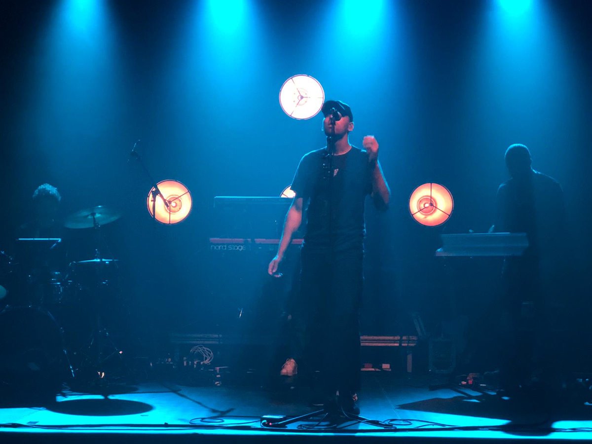 #tbt <a href="/aerisroves/">yes</a> dominating the stage back in June at @villageunderground supporting <a href="/omarapollo/">Omar Apollo</a> 🔥🙌 The show was awesome and this shot of Aeris is unreal! #throwbackthursday
