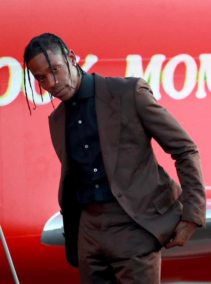 ComplexMusic's tweet photo. A few things we learned about from the @trvisXX's #LookMomICanFly doc: 

🌵 Grammy snubs
🌵 Travis DMing Tom Brady
🌵 the 2018 "riot"

Here are our main takeaways: https://t.co/RNyuq1WHXx https://t.co/XZkeabkg1t