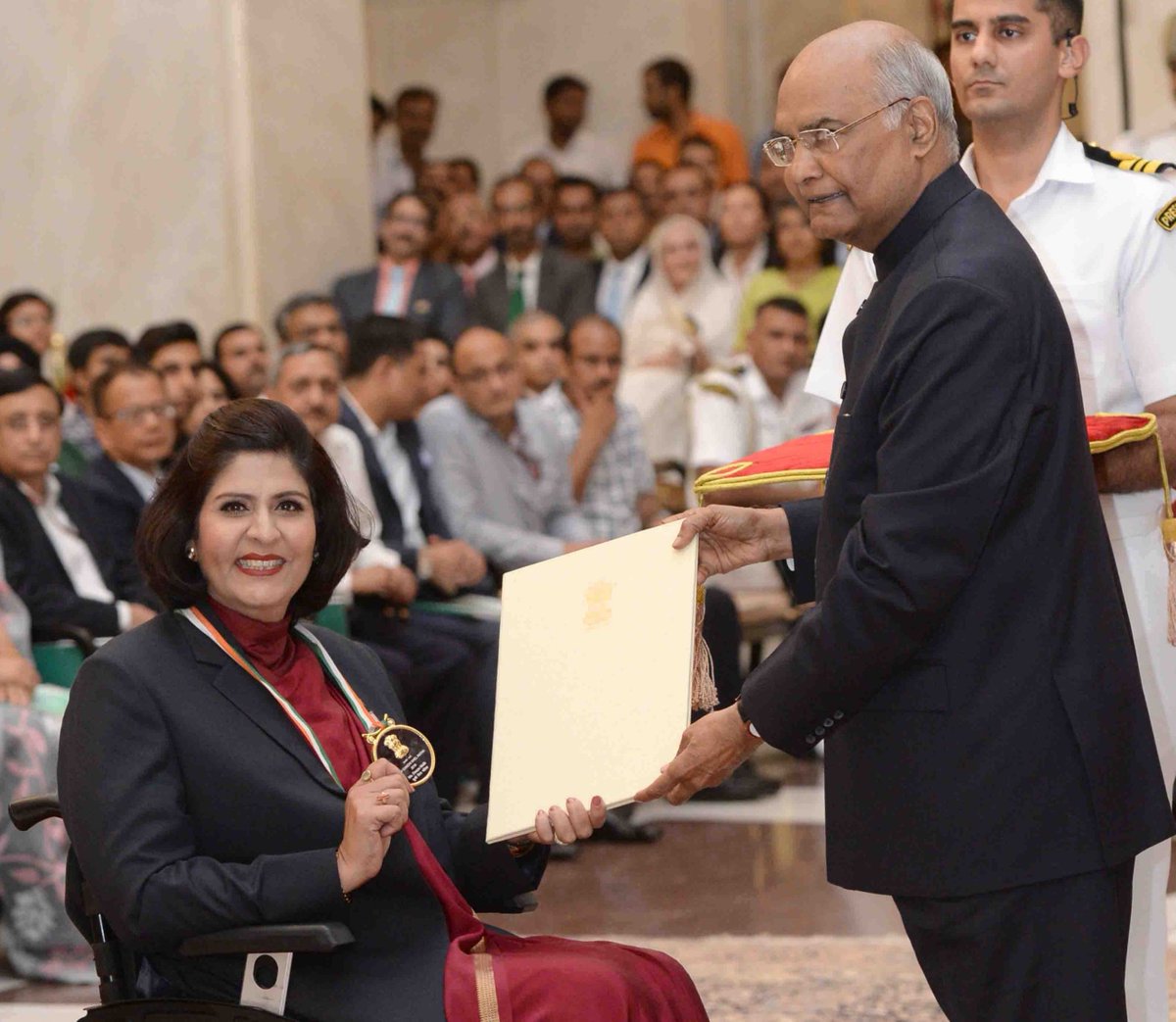 President Ram Nath Kovind confers #NationalSportsAwards ; #DeepaMalik basks in #KhelRatna glory

Read More: bit.ly/349YqSr