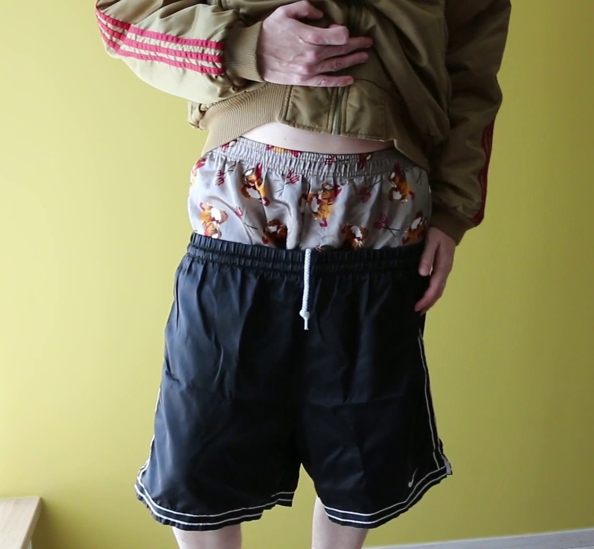 ledger_phoenix's tweet photo. So much fun doing this. #satinsagger #satinundies #satinboxers #silkboxers #satinboxershorts #gaysagger #saggerguy #nylonlover #nylonshorts #shinyshorts #satinlovers #gayboy #gaymen #phoenixledger https://t.co/OWMhN0QxSy