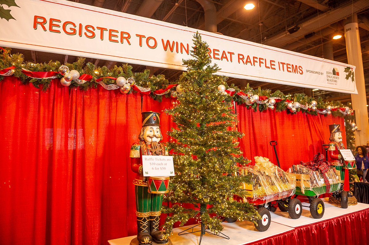 NutcrackerMkt's tweet photo. One of the MUST-VISIT areas at the Nutcracker Market is our Market Raffle, sponsored by @JDREALTORS. This year we have a Dine Around package, a Macy's gift card, a weekend at @CITYCENTREHOU an @Akfurgallery Cashmere Cape &amp; more! Visit our website for more info. https://t.co/9f6H0Or4IL