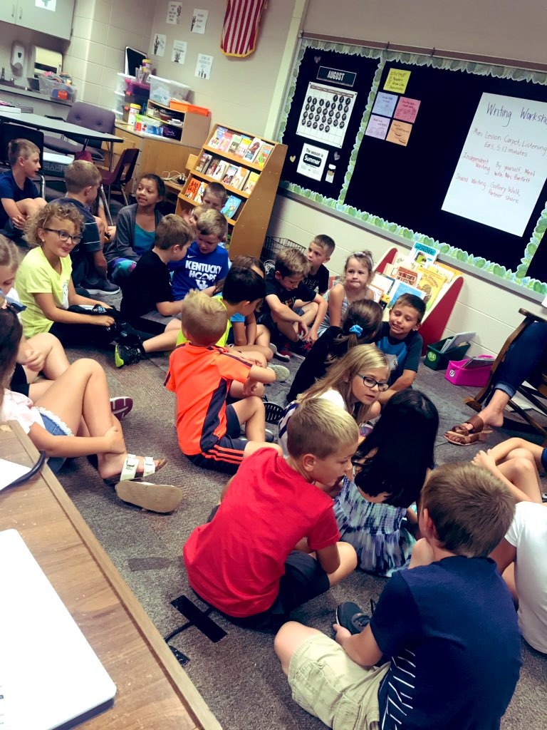 MsParrish9's tweet photo. Students talked to one another about respect. While I walked around the groups I heard such great conversation! One student said, “respect means to treat people the way you want to be treated.” Just wow! https://t.co/oVbkGRKtbh