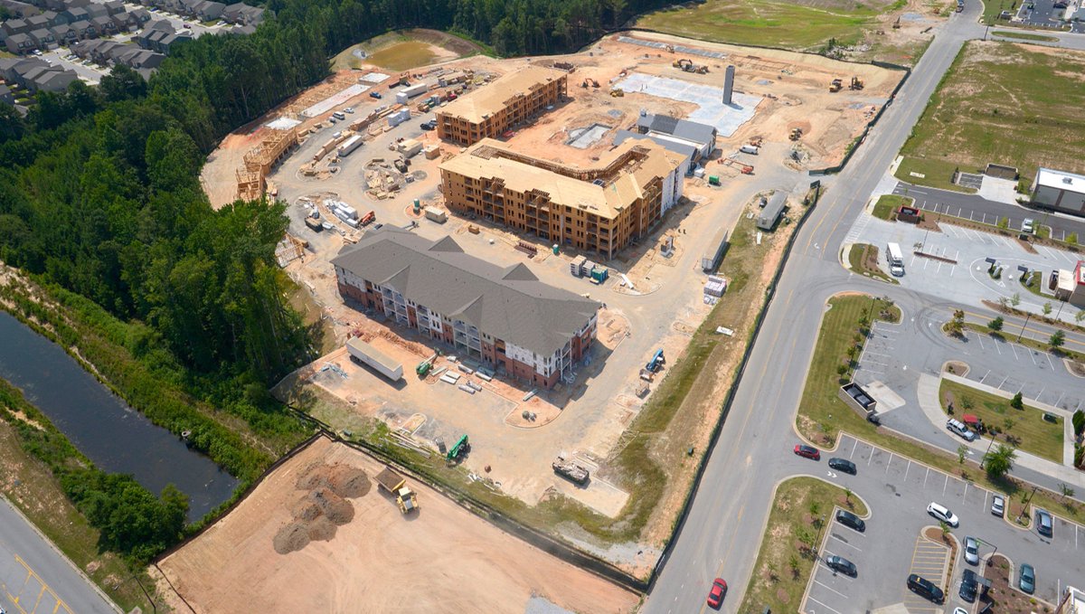 McShaneTweets's tweet image. Harris Road Apartments is taking shape in Fairburn, Georgia! We are nearing completion on the clubhouse with phased turnover of the first residential building slated for November.

Architect: @DynamikDesign

#MCC #ConstructionUpdate #Multifamily #FairburnGA #AtlantaMarket