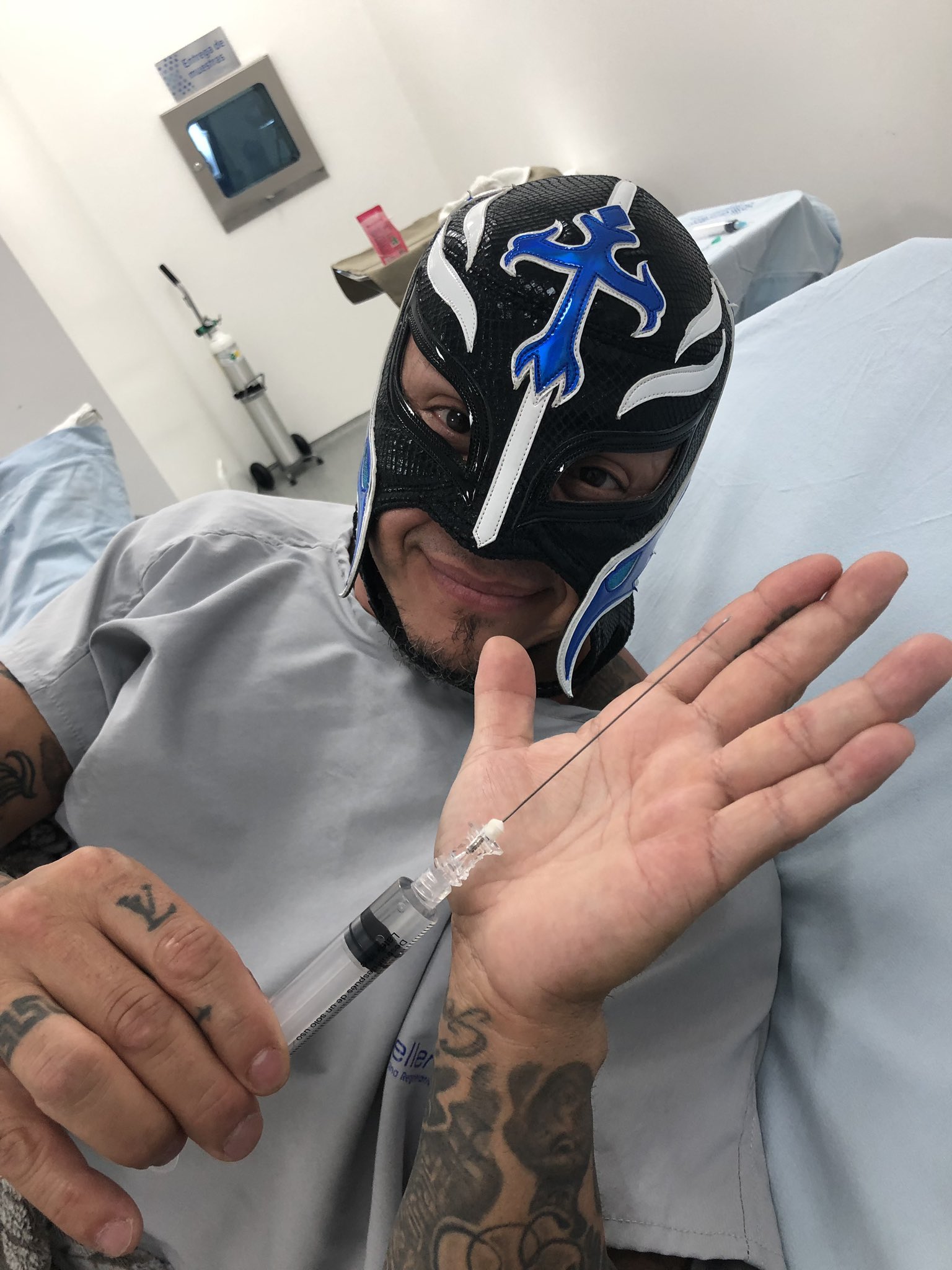 Rey Mysterio On Twitter Damn Needle Was Biiiiiggggg Bioxrey