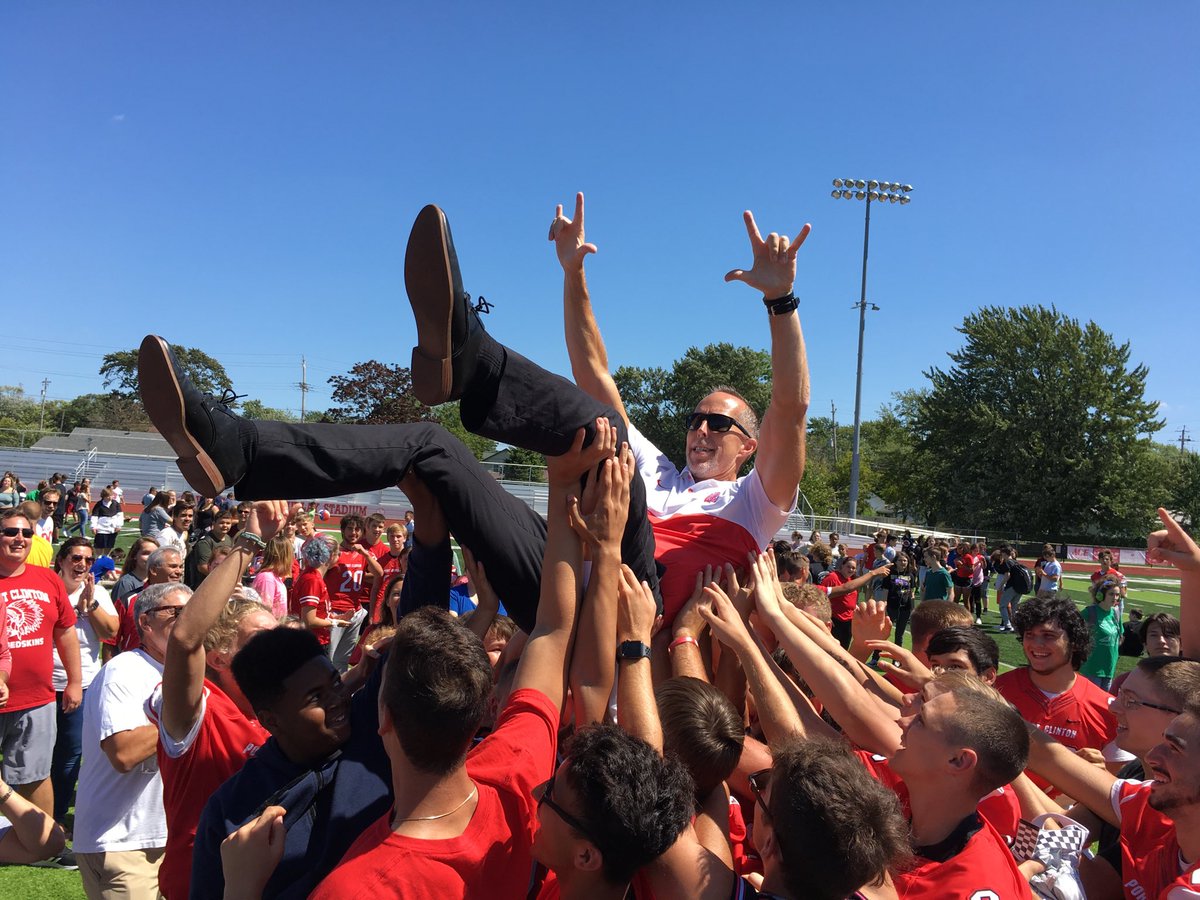 Pcsupt's tweet image. How was your first week? Ours was awesome!!!! Go Skins!
⁦@DocLRivera⁩ 
⁦@dsayre32⁩ 
⁦@PrincipalPCHS⁩ 
⁦@portclintonms⁩ 
⁦@casas_jimmy⁩ 
⁦@kellycroy⁩