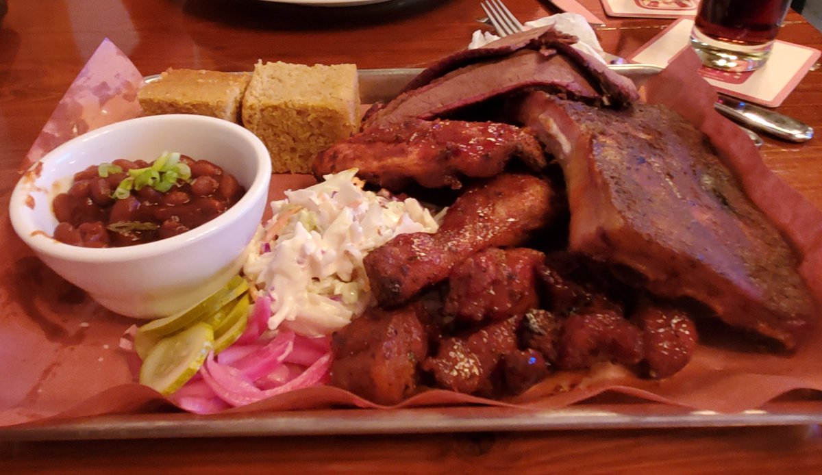 CouncillorMcRae's tweet image. Super impressed with the new @StackBrewing Brewhouse. A platter for sharing - dinner was 💯! Wishing them much success.
#sudbury #craftbeer #smokehouse