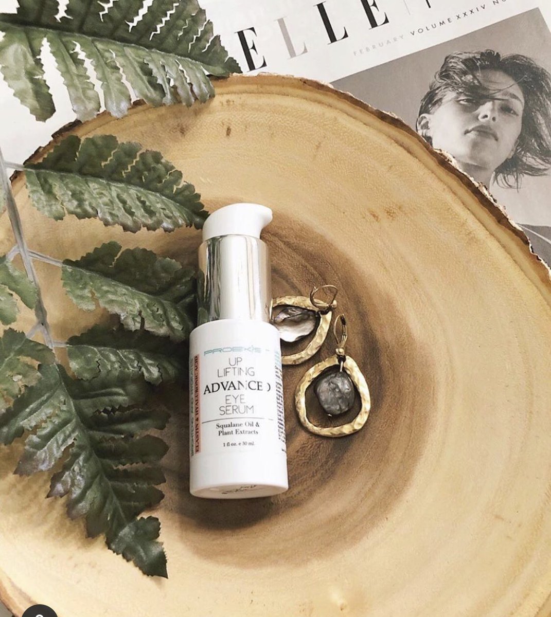 proexist1's tweet image. Advanced Eye Serum is enriched with elastin, squalane, hyaluronic acid and plant extracts to help improve fine lines, nourish , brighten and plump the eye area for a rejuvenated look.
#amusthave #skincareroutine #skincare