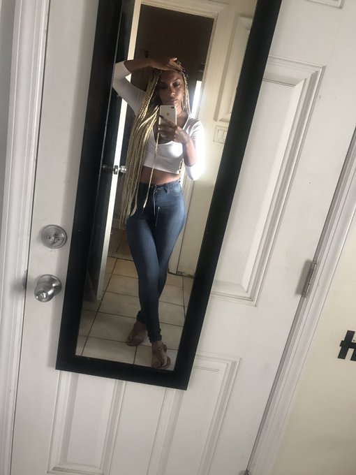 Watch kiki ♡ ︎'s leaked NSFW photo on TwXstars