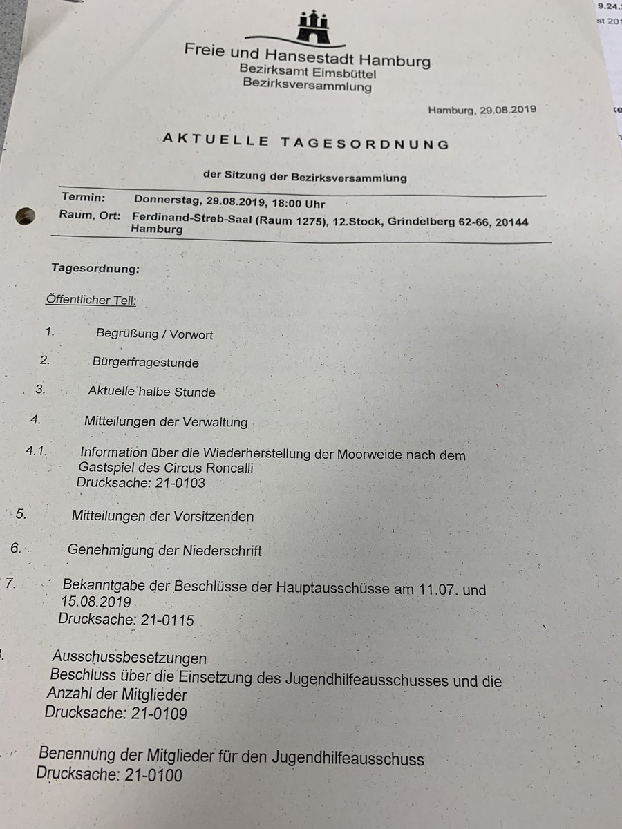 alimiragha's tweet photo. Erste BV-Sitzung mit quasi wechselnden Mehrheiten. Was für Zeiten. Tatsächlich gleich 2 Anträge zur Verkehrswende mit der @CDU_engagiert durch Stellungnahmen Umbau #Methfesselstrasse und #Rothenbaumchaussee auf den Weg gebracht. Es werden spannende Jahre. #bvebuettel #eimsbüttel https://t.co/GfaaIQx9xx
