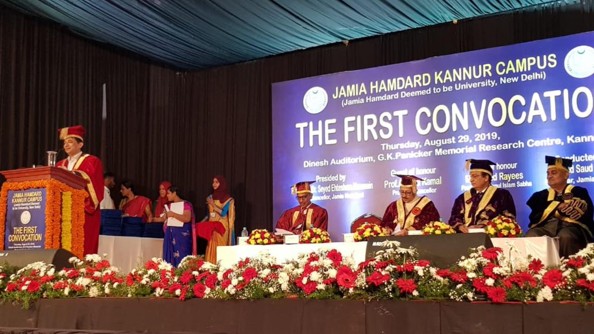 earayees's tweet photo. Addressing as Guest of Honor at the First Convocation Ceremony of Jamia Hamdard Kannur Campus.

#JamiaHamdard #Kannur https://t.co/Vp62hir1nW