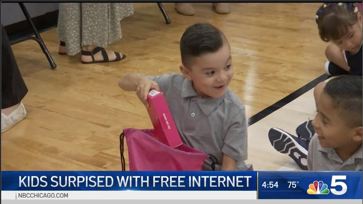 D99Cicero's tweet photo. Yesterday, @unichicago, @nbcchicago AND @TelemundoCHI featured @D99Cicero about the first day at Sherlock and the District's new partnership with @TMobile providing all students with internet hotspots!
Watch here: https://t.co/hQHCu2wVWV
#ignite99 #ilumina99 #ignitED99 https://t.co/C9zJDrQS82