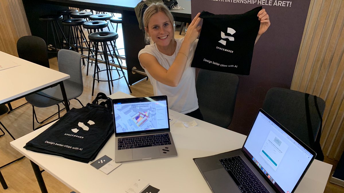 Spacemaker at <a href="/womenhack/">WomenHack</a> event in Oslo! Thanks to everyone stopping by 👋👩‍💻💻