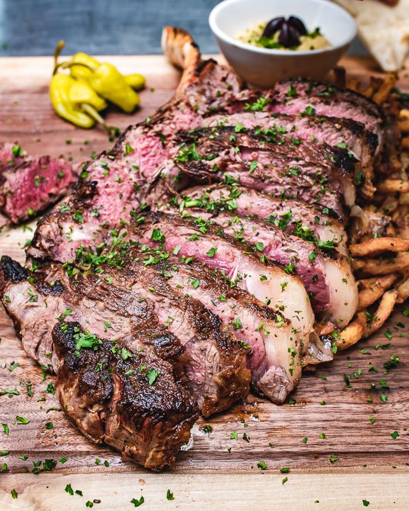 Grand Bizarre Toronto tweet media