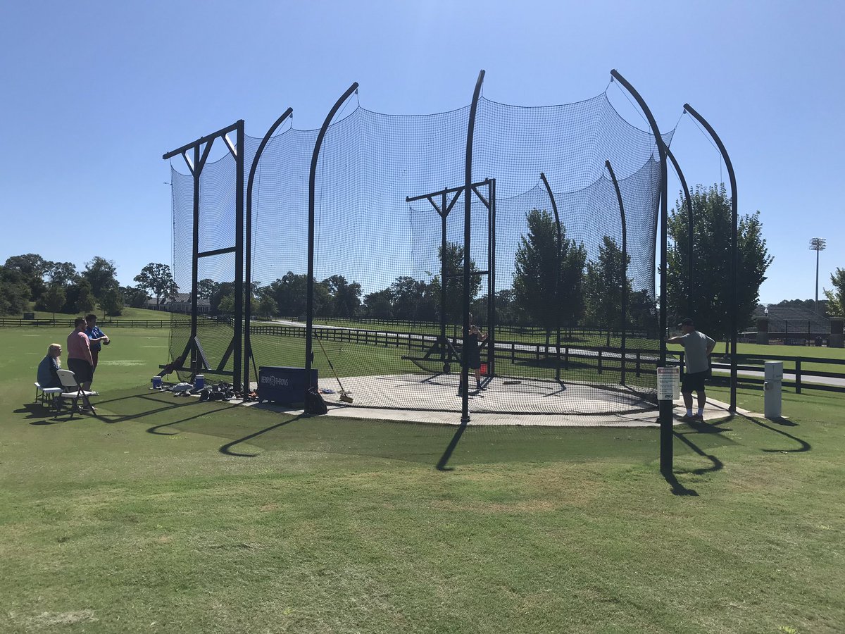 BerryXCTF's tweet photo. Was great having Discus thrower @KordFerguson and 2019 @NCAATrackField @KSUTrackFieldXC hammer champ @d_haugh work out here this AM in prep for Belarus and @iaaforg World Championships in Sept #TeamUSA @Throw1_Deep @usatf https://t.co/Rp814oQWF4