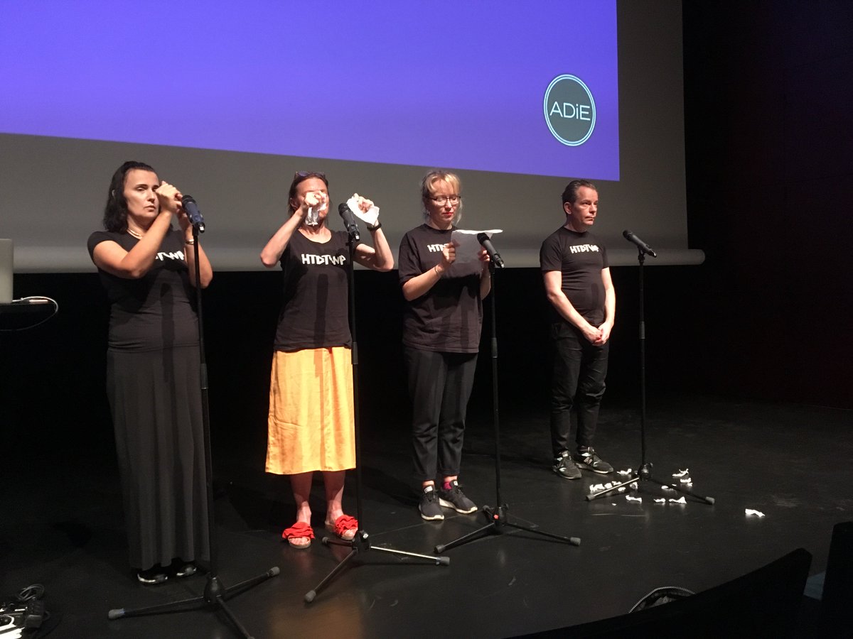 HTDTWP_Project's tweet image. Serious business - the end of our lecture performance at CARPA 6 today - hanna järvinen, annette arlander, pilvi porkola and tero nauha