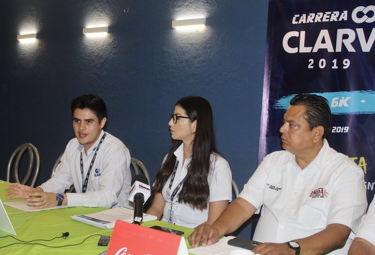 IMDAAhome's tweet photo. Presentación de la Carrera Pedestre #Clarvi 2019
¡El Deporte te Transforma!
#TransformandoAhome
#EscribiendoUnaNuevaHistoria https://t.co/S7YzdmsTTf